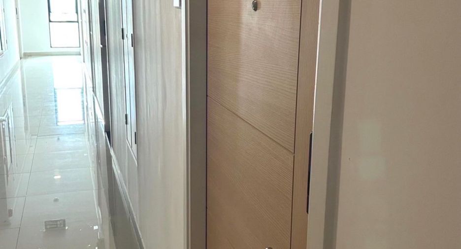 For sale 1 bed condo in Khlong Luang, Pathum Thani