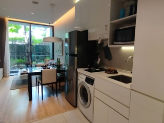 Condo en venta de 2 habitaciones en Bang Na, Bangkok