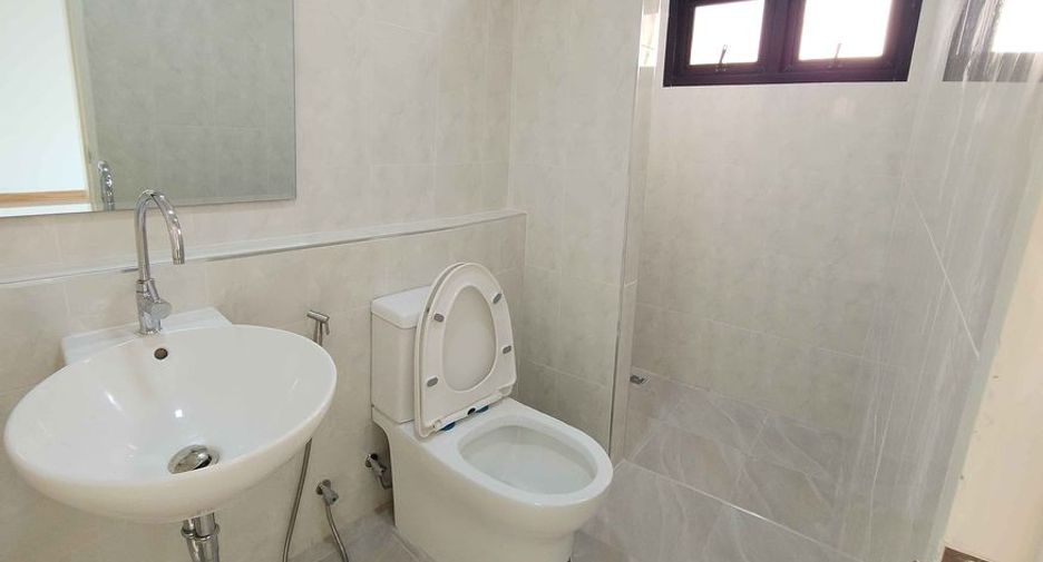 Büro zur Miete mit 6 Zimmer in Prawet, Bangkok