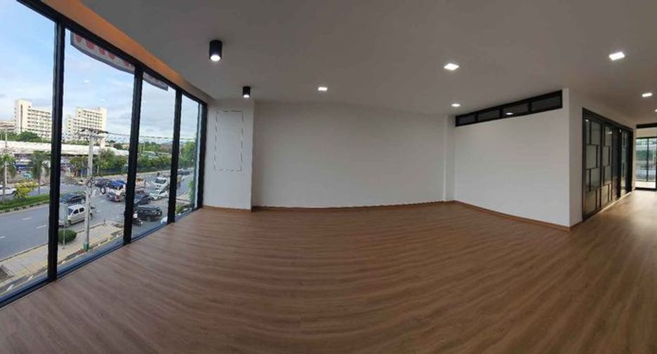 Büro zur Miete mit 6 Zimmer in Prawet, Bangkok