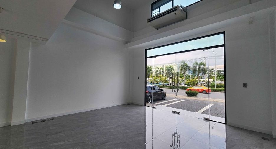 Büro zur Miete mit 6 Zimmer in Prawet, Bangkok