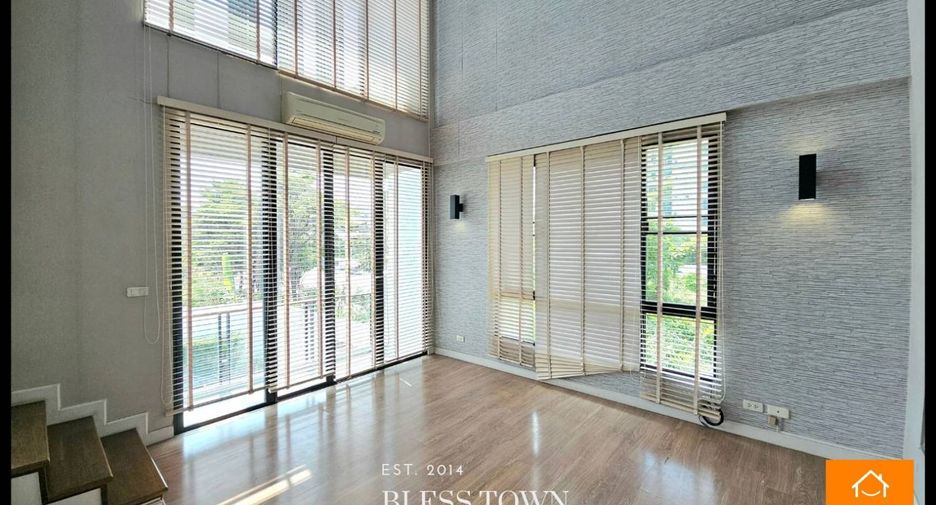 Reihenhaus zum Kauf mit 3 Zimmer in Khlong Toei, Bangkok
