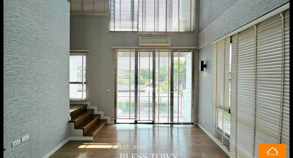 Reihenhaus zum Kauf mit 3 Zimmer in Khlong Toei, Bangkok