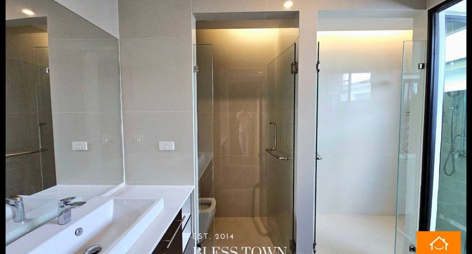 Reihenhaus zum Kauf mit 3 Zimmer in Khlong Toei, Bangkok