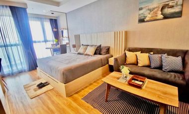 Condo en alquiler de 1 habitaciones en Si Racha, Chonburi