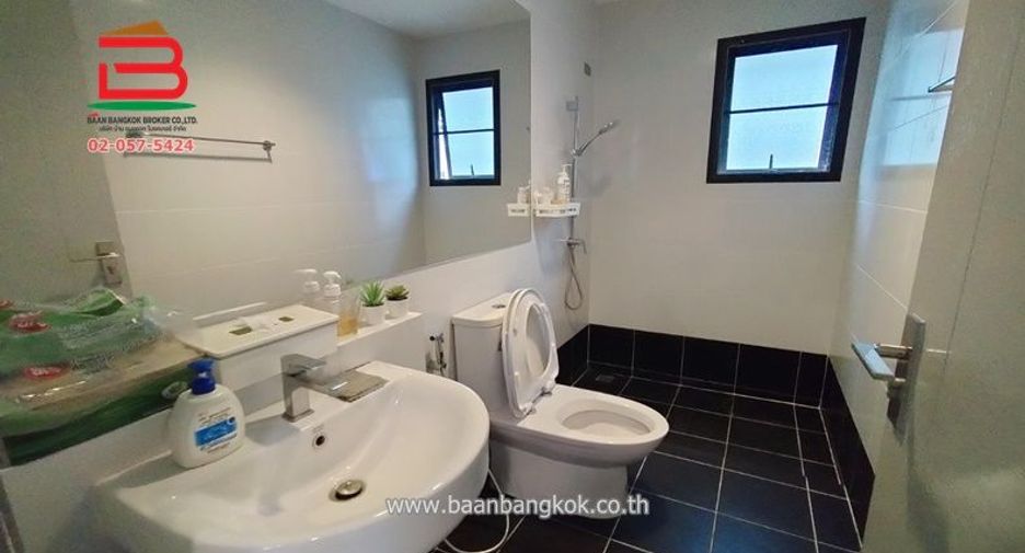 出售 3 卧室 独立屋 在 Thanyaburi, Pathum Thani