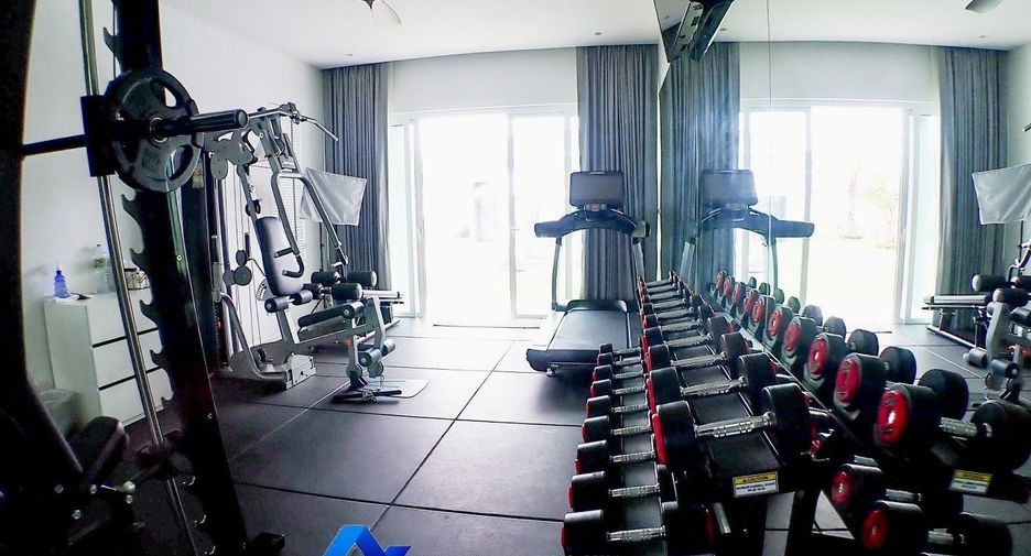For sale 4 bedrooms villa in Cha Am, Phetchaburi