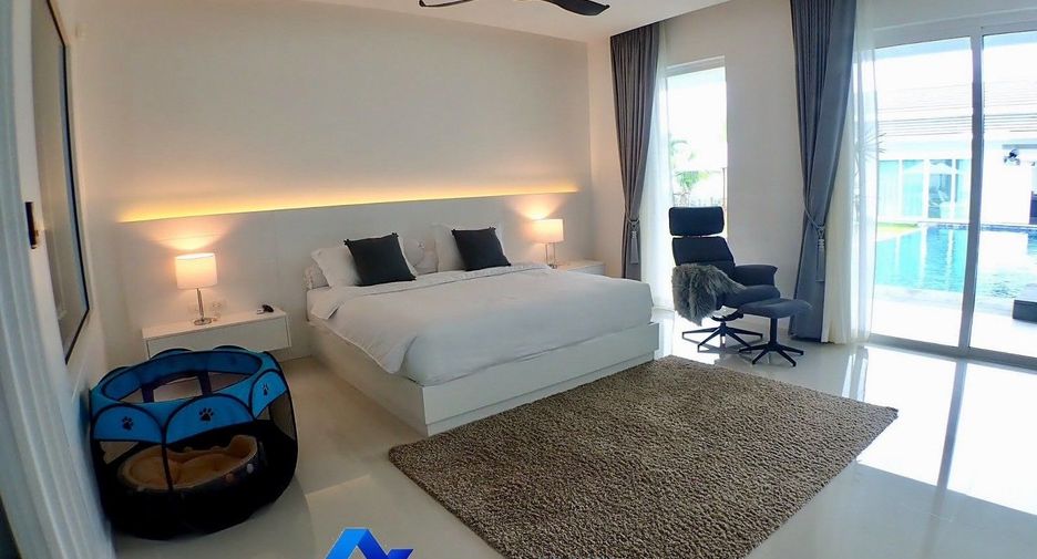 For sale 4 bedrooms villa in Cha Am, Phetchaburi