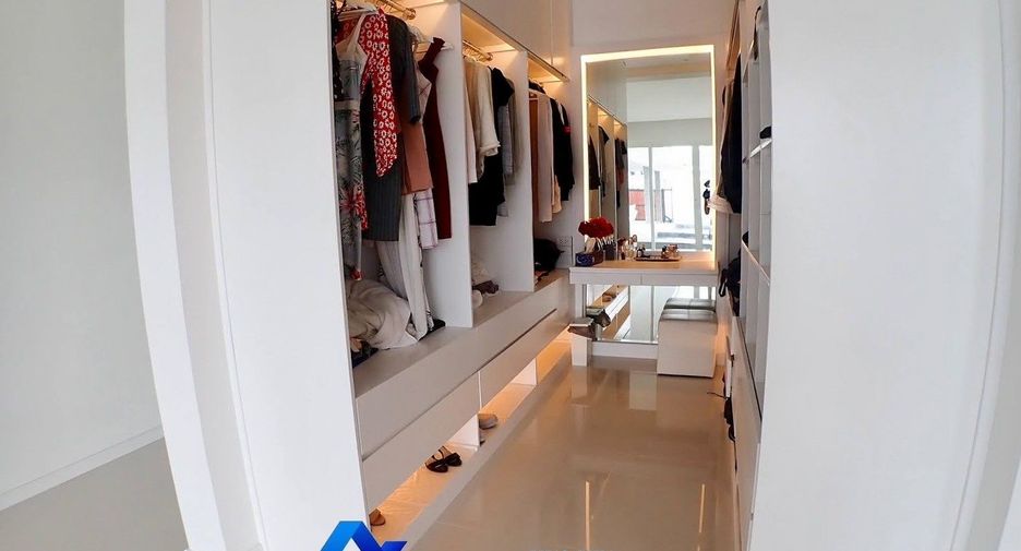 For sale 4 bedrooms villa in Cha Am, Phetchaburi