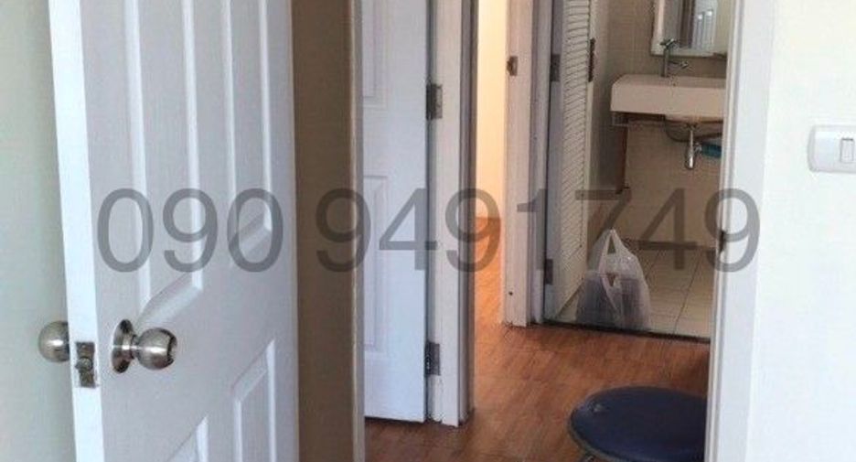 For rent 3 bedrooms townhouse in Don Mueang, Bangkok