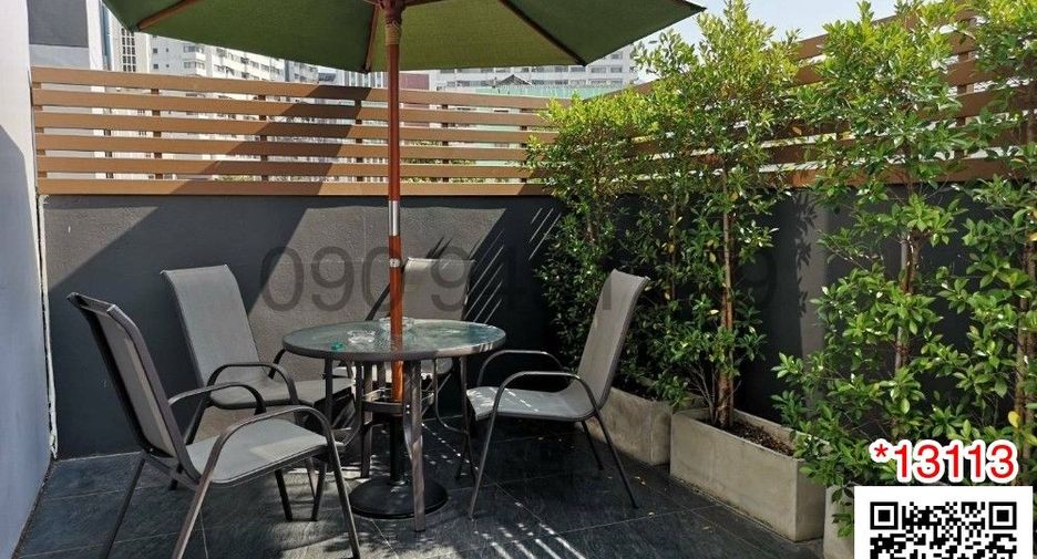 For rent retail Space in Phra Khanong, Bangkok