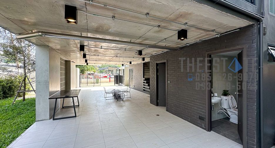 For sale 1 bed townhouse in Mueang Chiang Mai, Chiang Mai