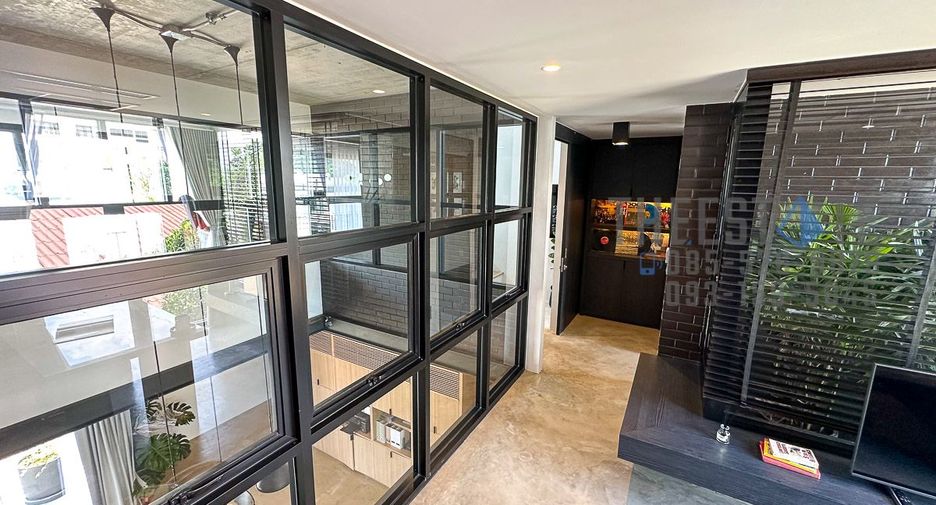 For sale 1 bed townhouse in Mueang Chiang Mai, Chiang Mai