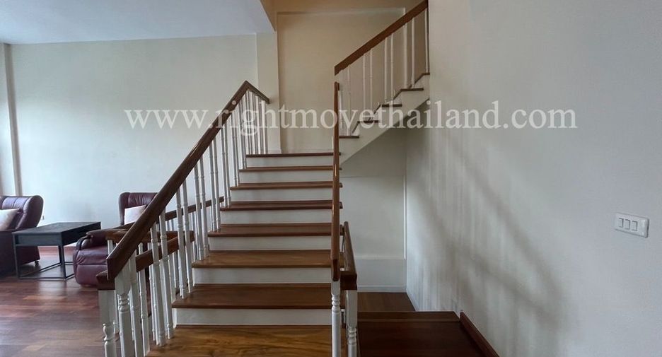 For sale 3 bedrooms townhouse in Prawet, Bangkok