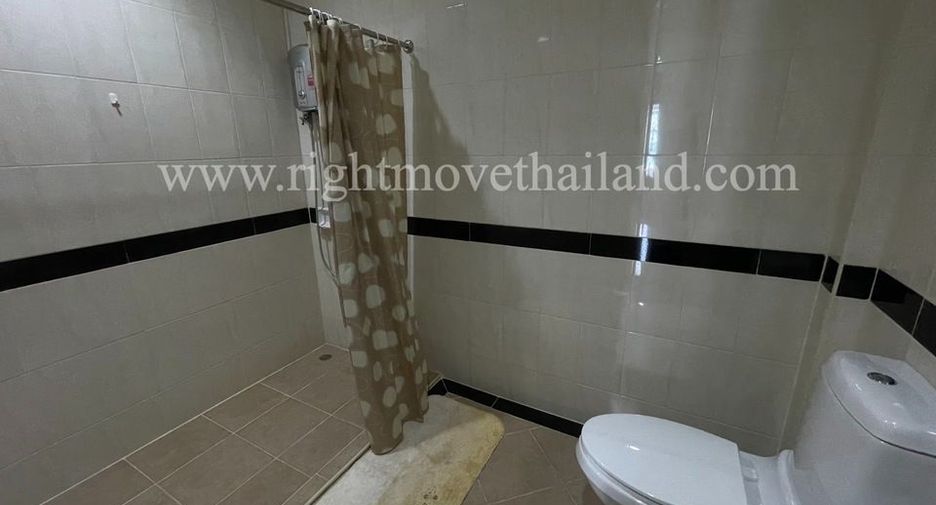 For sale 3 bedrooms townhouse in Prawet, Bangkok