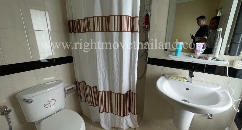 For sale 3 bedrooms townhouse in Prawet, Bangkok