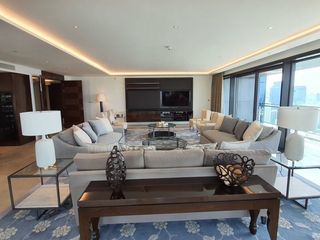 For rent 4 bed serviced apartment in Pathum Wan, Bangkok
