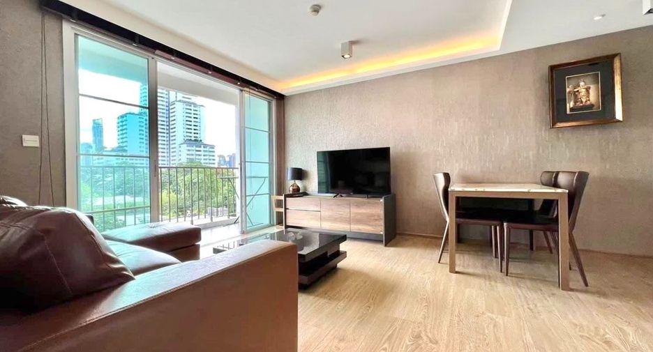 For rent 2 bedrooms condo in Watthana, Bangkok