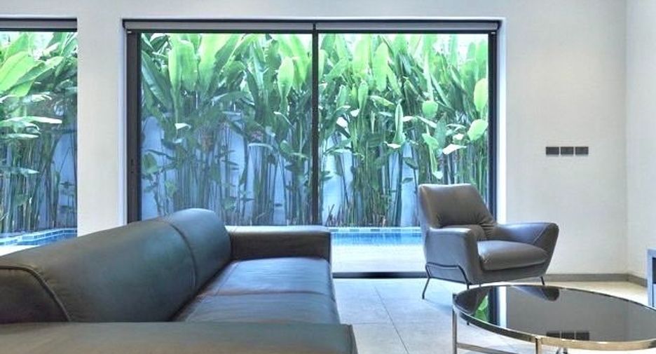 Casa en alquiler de 4 habitaciones en Watthana, Bangkok