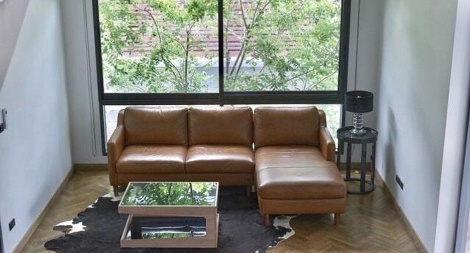 Casa en alquiler de 4 habitaciones en Watthana, Bangkok