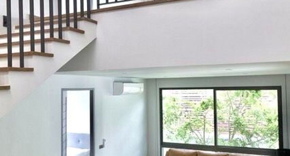 Casa en alquiler de 4 habitaciones en Watthana, Bangkok