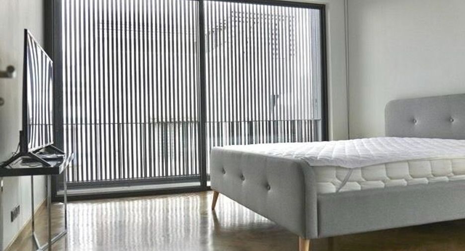 Casa en alquiler de 4 habitaciones en Watthana, Bangkok