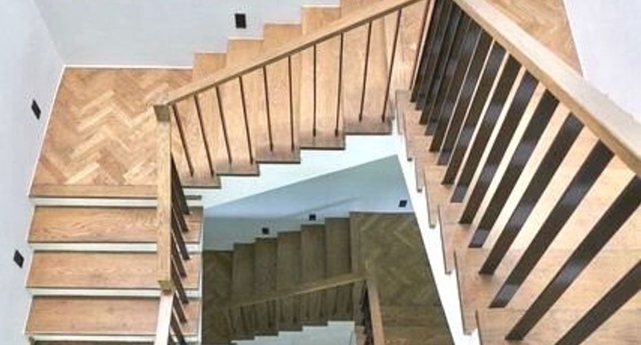 Casa en alquiler de 4 habitaciones en Watthana, Bangkok