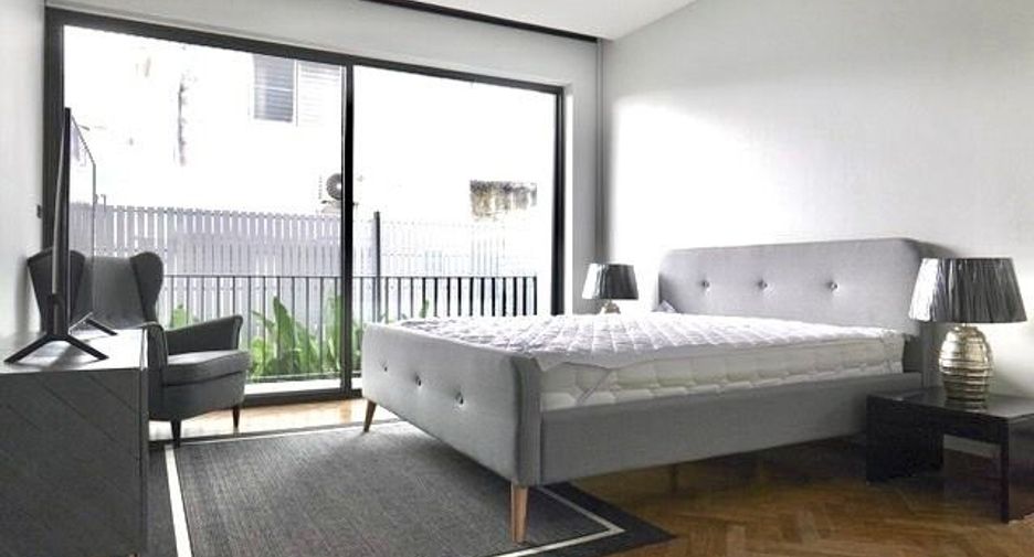Casa en alquiler de 4 habitaciones en Watthana, Bangkok