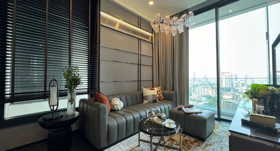 For rent 2 bed condo in Khlong Toei, Bangkok
