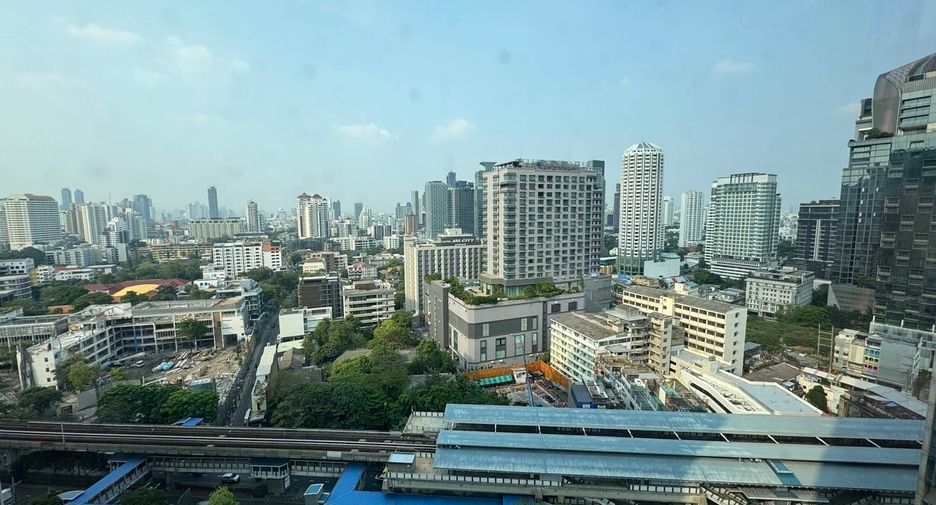 For rent 2 bed condo in Khlong Toei, Bangkok