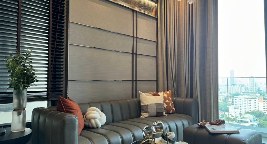 For rent 2 bed condo in Khlong Toei, Bangkok