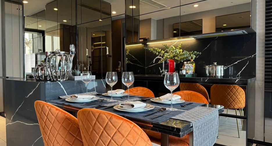 For rent 2 bed condo in Khlong Toei, Bangkok