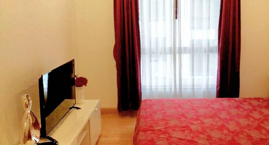 For sale 2 bedrooms condo in Yan Nawa, Bangkok