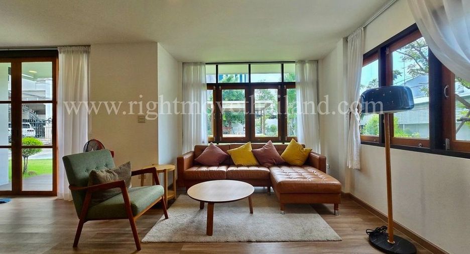 For rent 2 bedrooms house in Lat Phrao, Bangkok