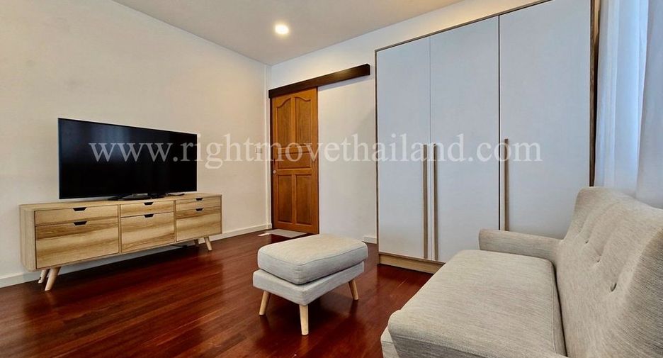 For rent 2 bedrooms house in Lat Phrao, Bangkok