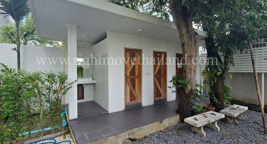 For rent 2 bedrooms house in Lat Phrao, Bangkok
