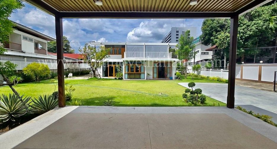 For rent 2 bedrooms house in Lat Phrao, Bangkok