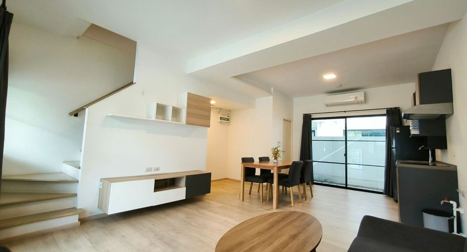 For rent 2 bed townhouse in Bang Phli, Samut Prakan