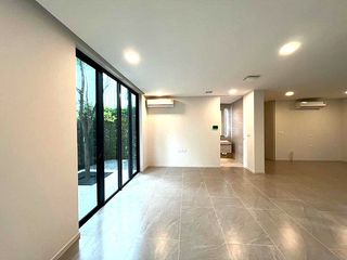 For rent 4 bedrooms house in Saphan Sung, Bangkok