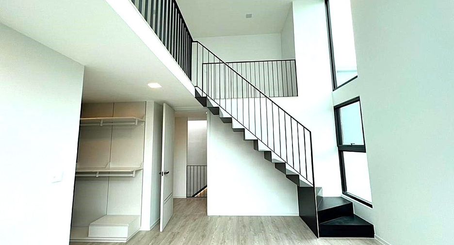 Haus zur Miete mit 4 Zimmer in Saphan Sung, Bangkok