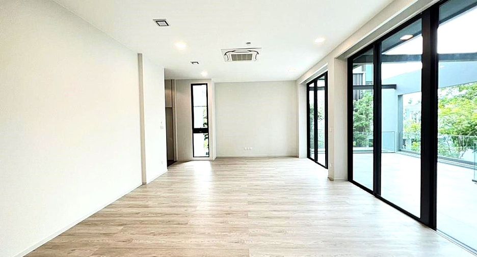 Haus zur Miete mit 4 Zimmer in Saphan Sung, Bangkok