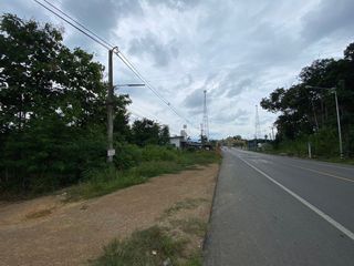 For sale land in Ban Lat, Phetchaburi