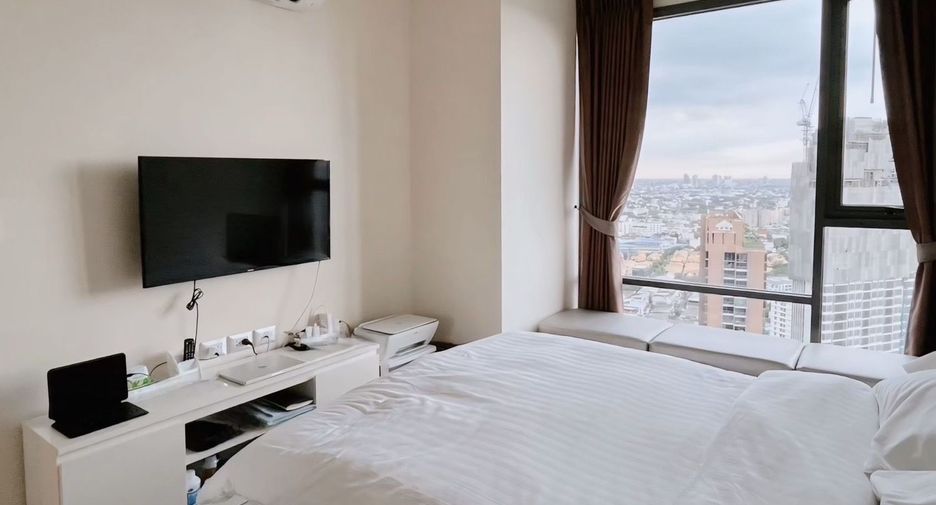 For rent and for sale 1 bed condo in Khlong Toei, Bangkok