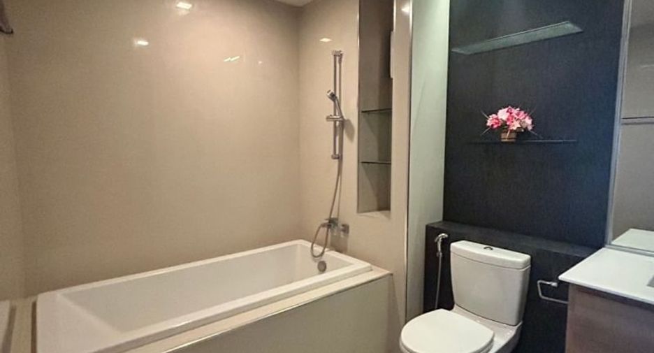 For rent 1 bed condo in Si Racha, Chonburi