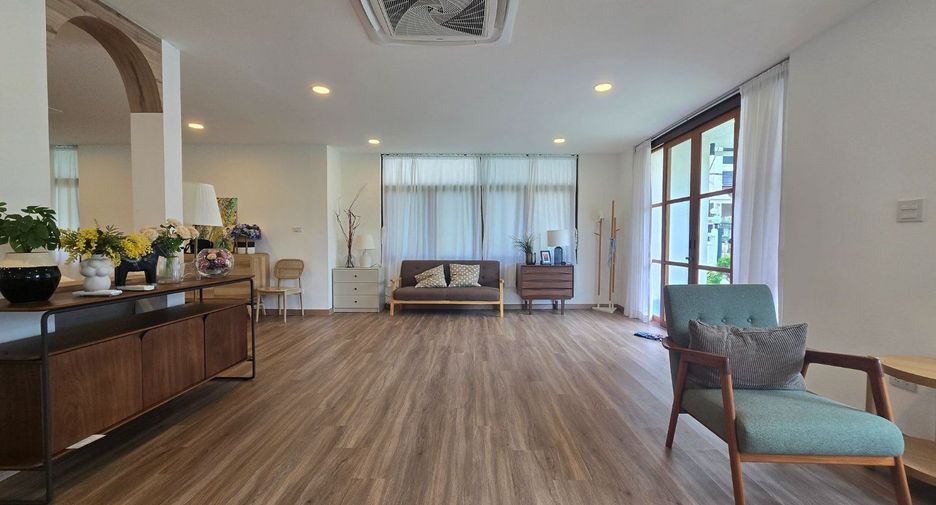 For rent 2 bedrooms house in Chatuchak, Bangkok