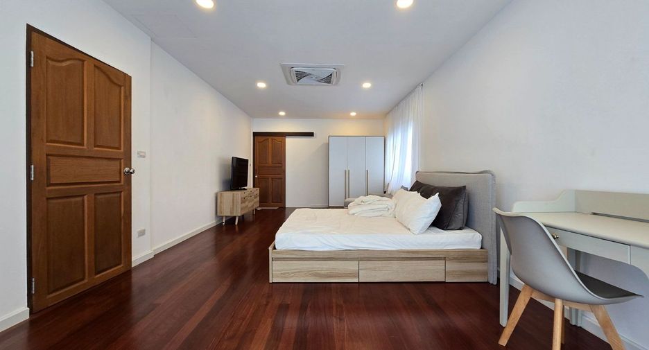 For rent 2 bedrooms house in Chatuchak, Bangkok
