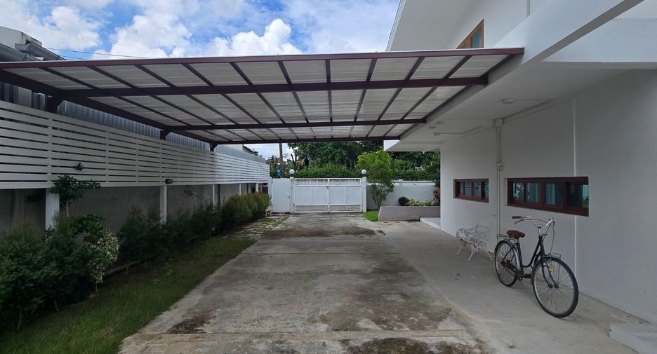 For rent 2 bedrooms house in Chatuchak, Bangkok
