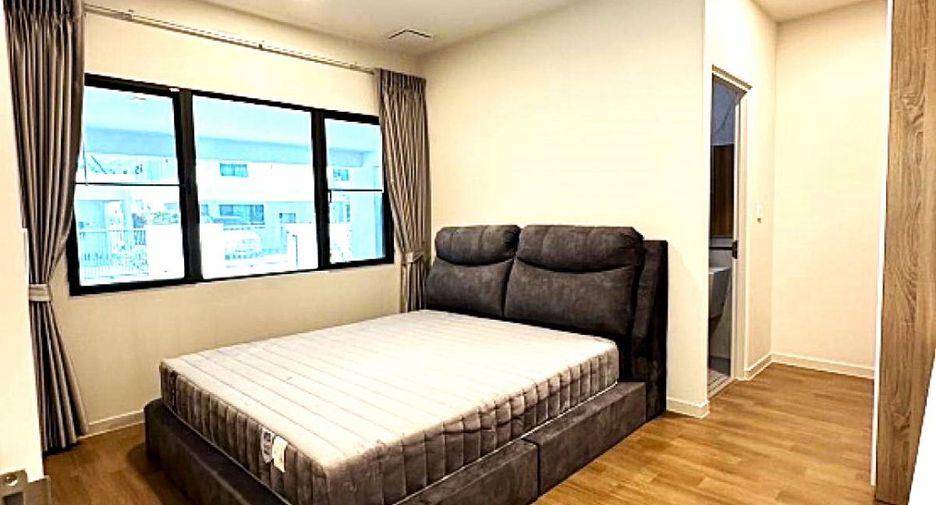 For rent 4 bedrooms house in Bang Phli, Samut Prakan