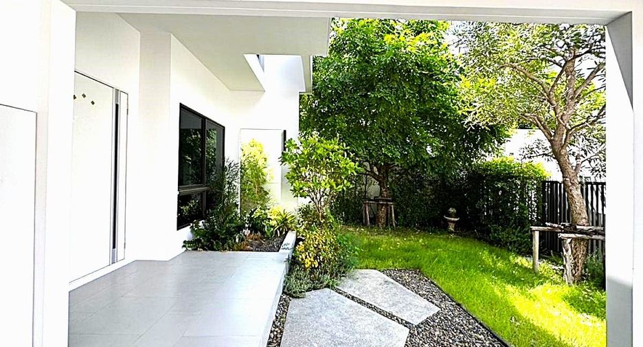 For rent 4 bedrooms house in Bang Phli, Samut Prakan