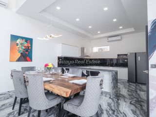 For sale 6 bedrooms house in Bang Lamung, Chonburi